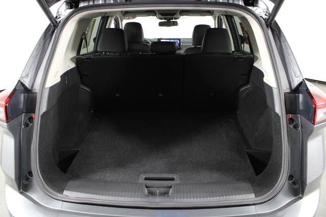 Certified 2026 Nissan Rogue SL FWD image 18