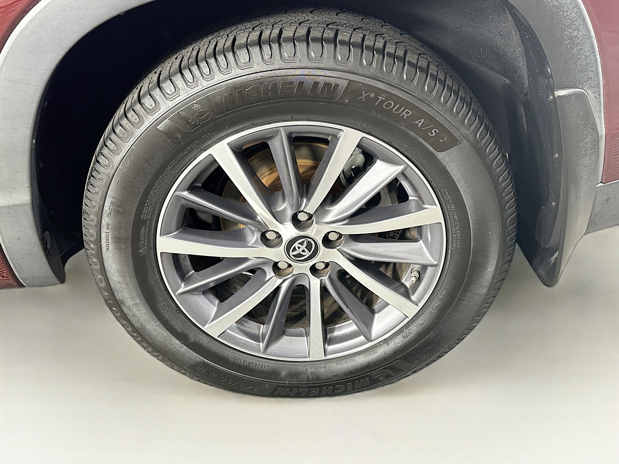 Used 2017 Toyota Highlander XLE AWD/4WD image 11