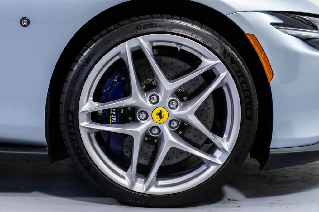 Certified 2025 Ferrari Roma Spider RWD image 60