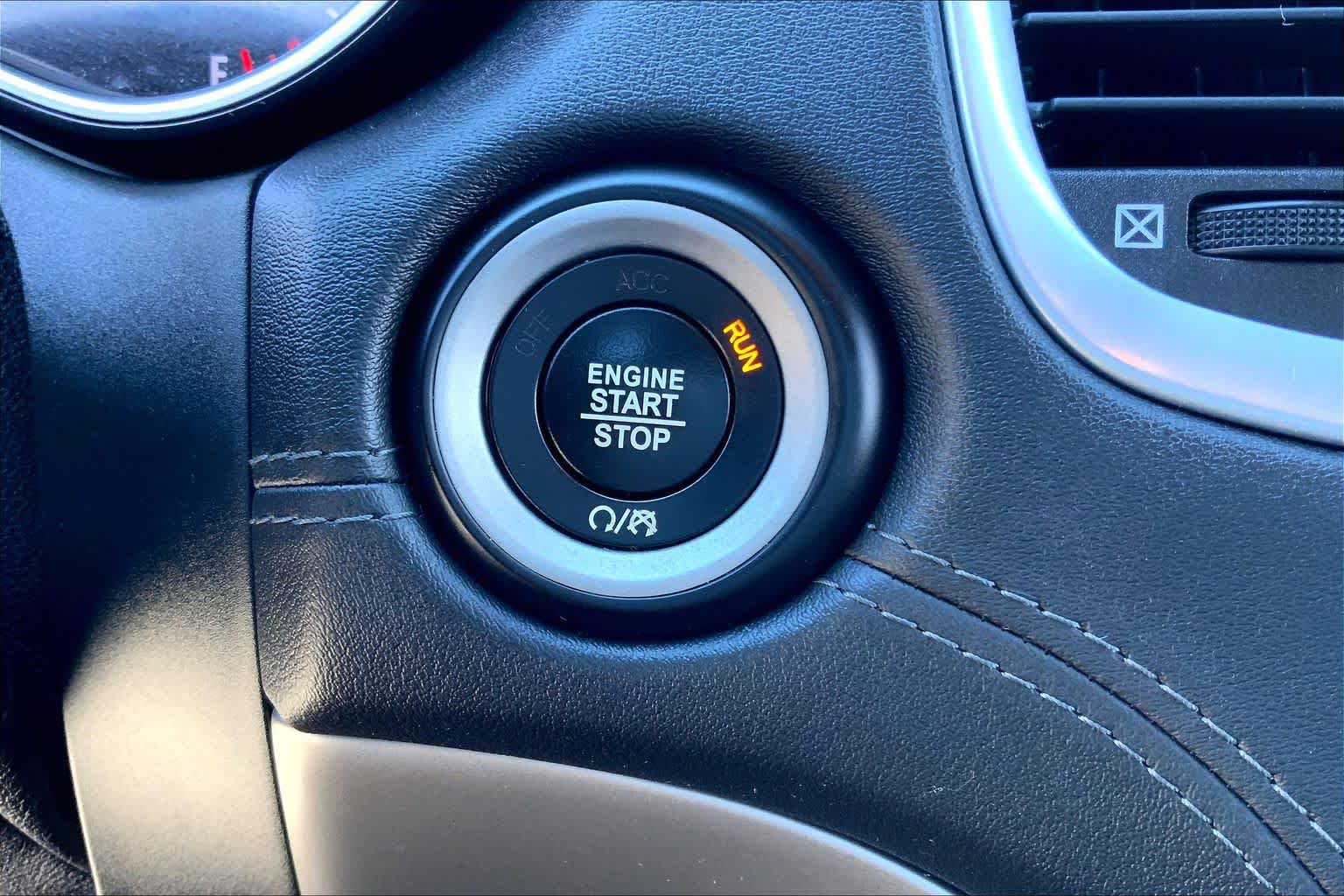 Certified 2020 Dodge Durango Citadel RWD image 32