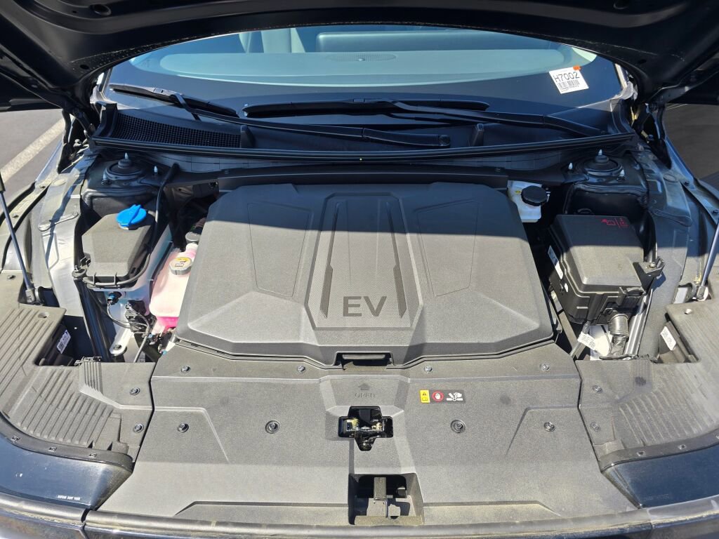 New 2025 Hyundai Ioniq 5 SEL image 16