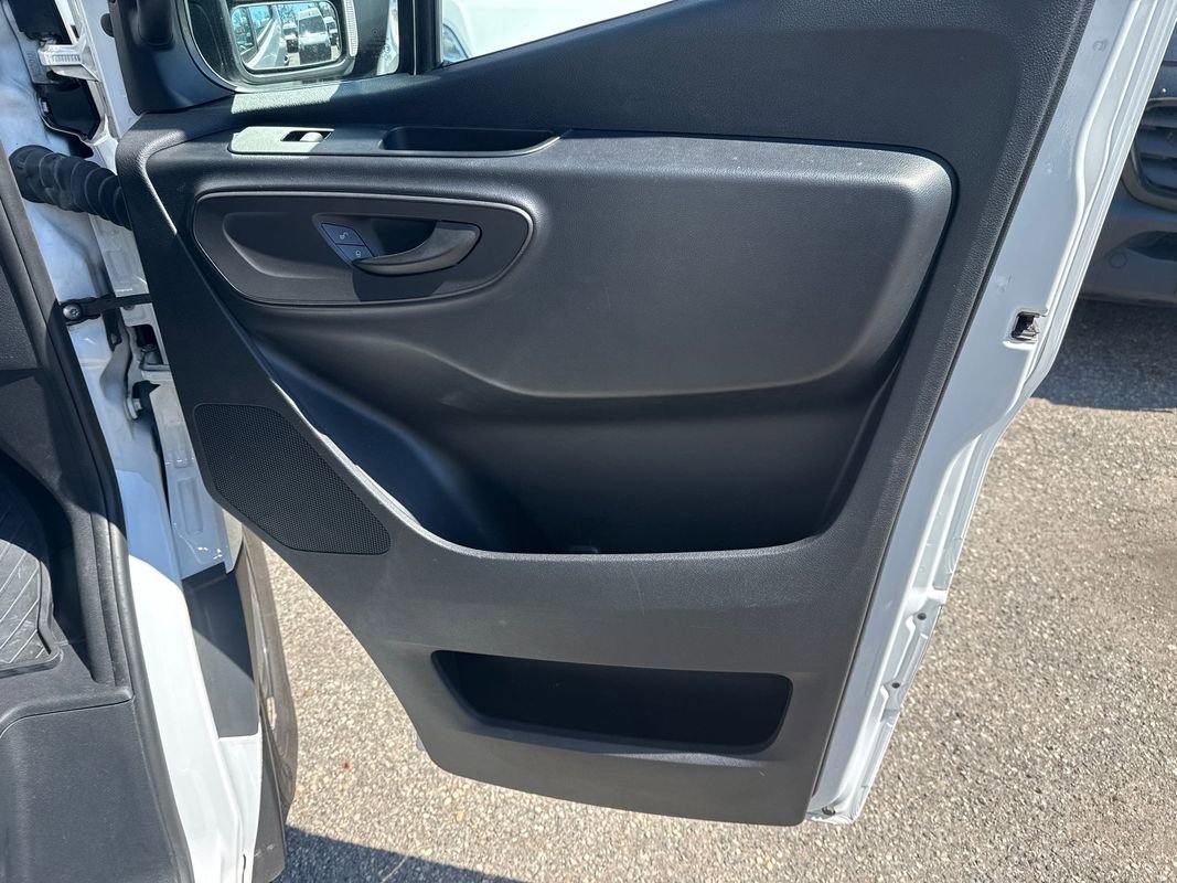Used 2023 Mercedes-Benz Sprinter 2500 image 16