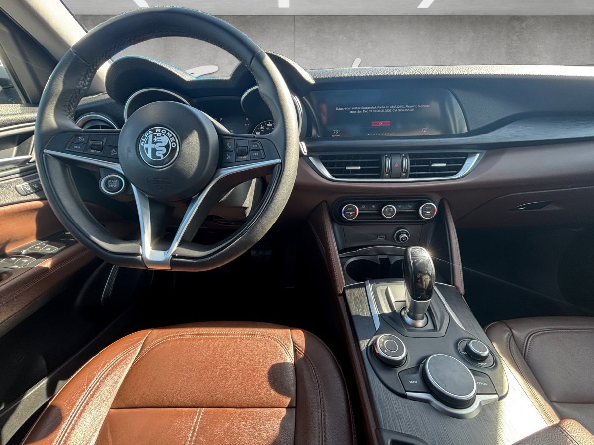 Used 2019 Alfa Romeo Stelvio image 20