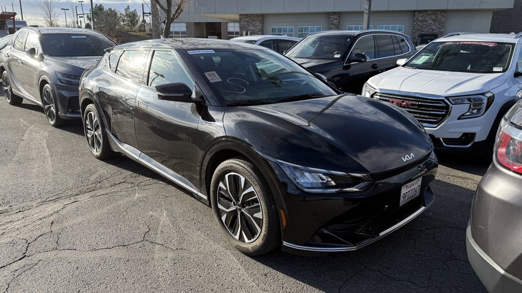 Used 2024 Kia EV6 Wind RWD image 1