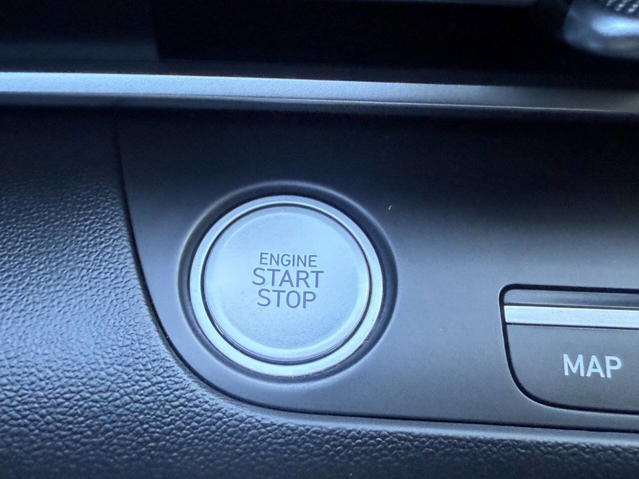 Used 2023 Hyundai Elantra SEL w/ Convenience Package image 20