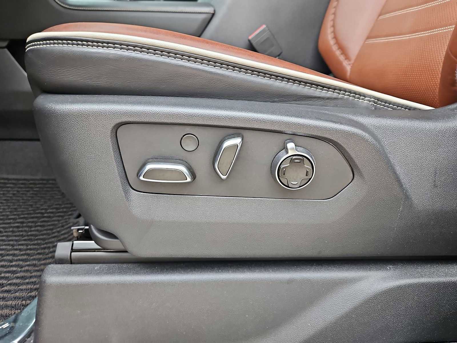Certified 2022 GMC Sierra 1500 Denali Ultimate AWD/4WD image 18