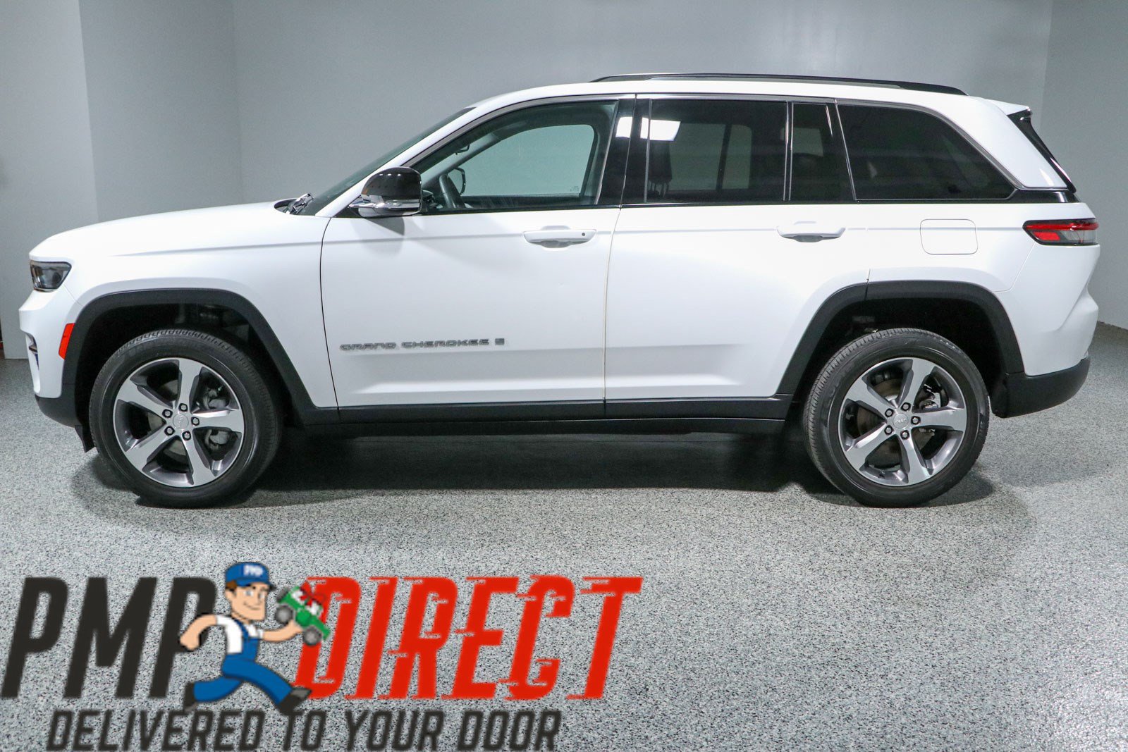 Used 2023 Jeep Grand Cherokee Limited AWD/4WD image 10