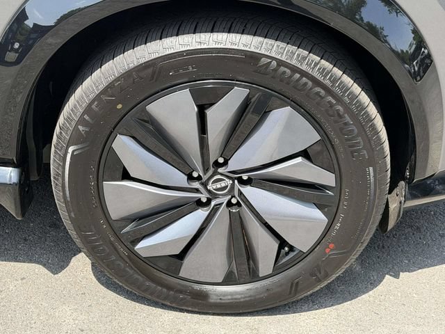 Used 2023 Nissan Ariya AWD image 7