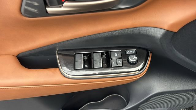 New 2025 Toyota Crown Signia w/ Advanced Technology Package image 14