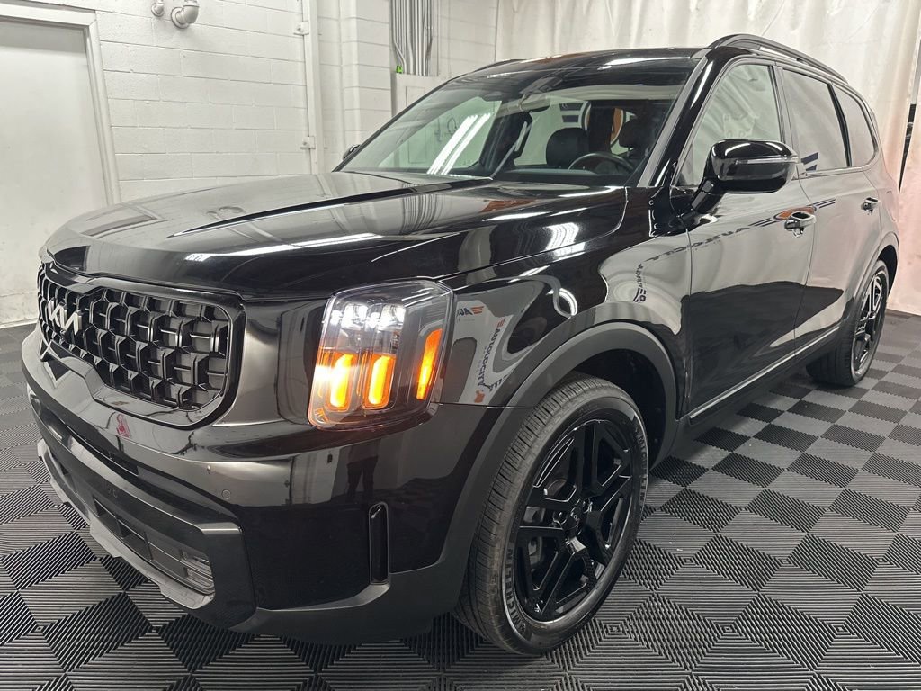 Used 2024 Kia Telluride SX X-Line AWD/4WD image 2