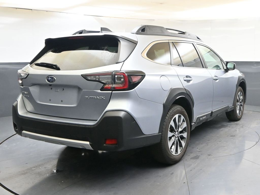Used 2024 Subaru Outback Limited image 5