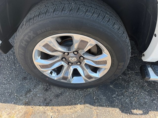 Used 2023 RAM 1500 Limited AWD/4WD image 17