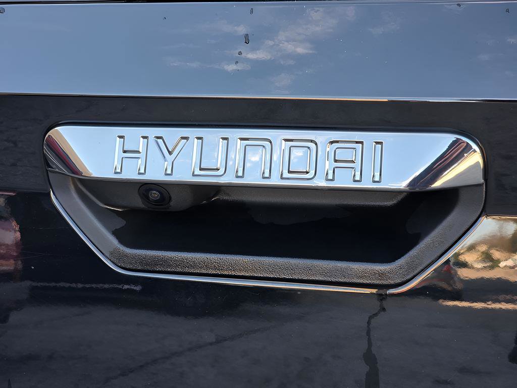 Used 2024 Hyundai Santa Cruz Night image 13