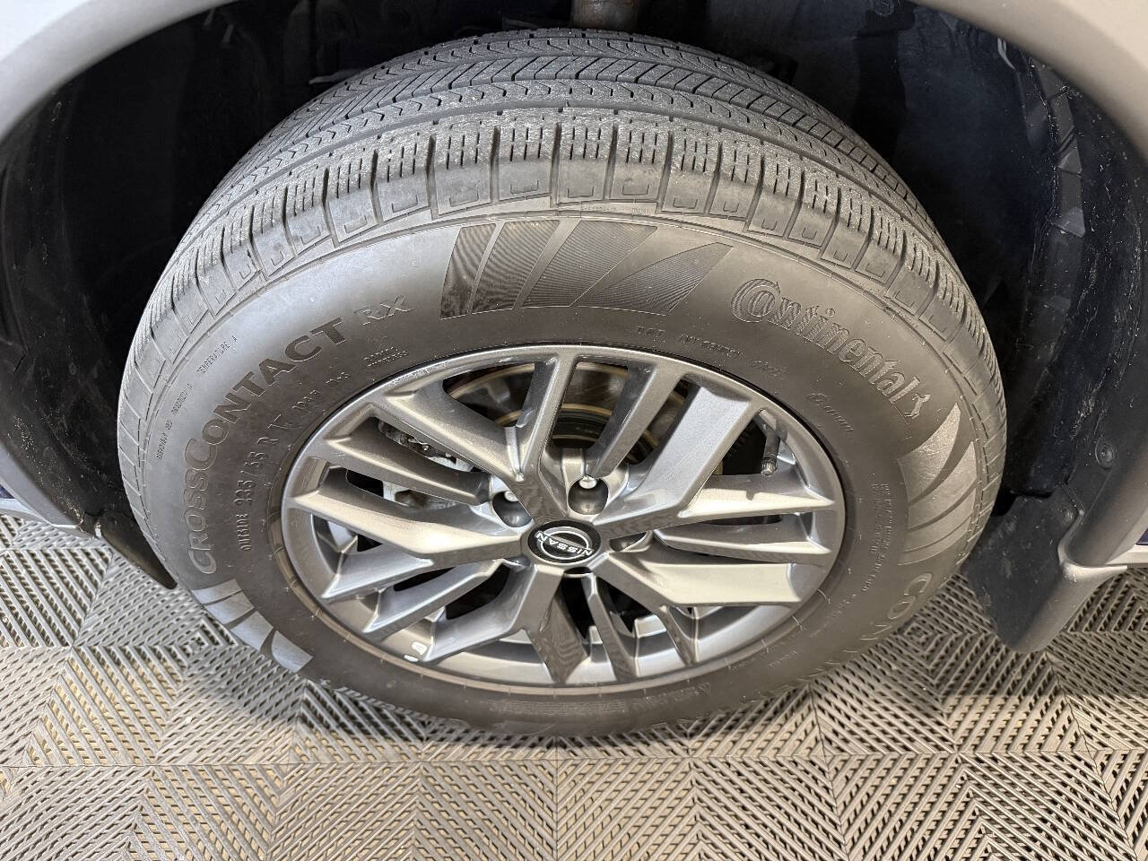 Used 2022 Nissan Rogue S AWD/4WD image 32
