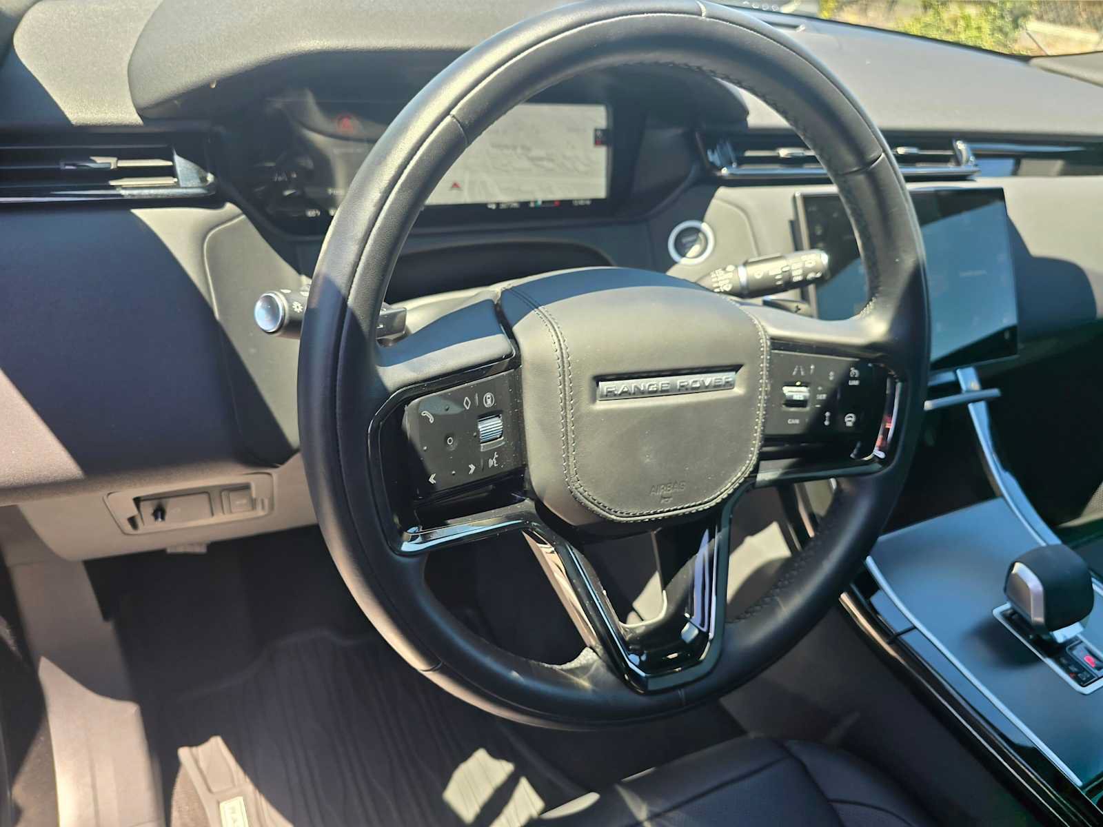 Used 2026 Land Rover Range Rover Velar S AWD/4WD image 26