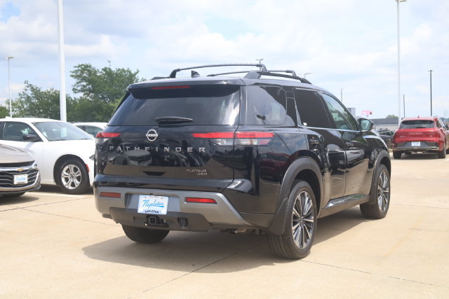 Certified 2026 Nissan Pathfinder Platinum w/ Cargo Package AWD/4WD image 6