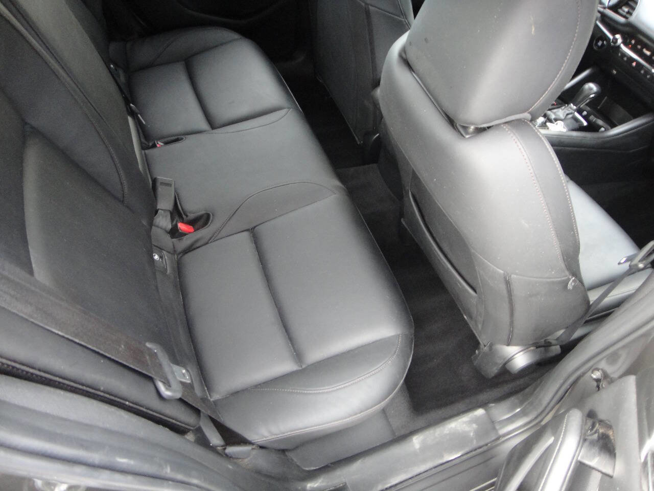 Used 2020 MAZDA MAZDA3 Hatchback w/ Preferred Package image 13