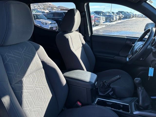 Used 2017 Toyota Tacoma TRD Off-Road image 25