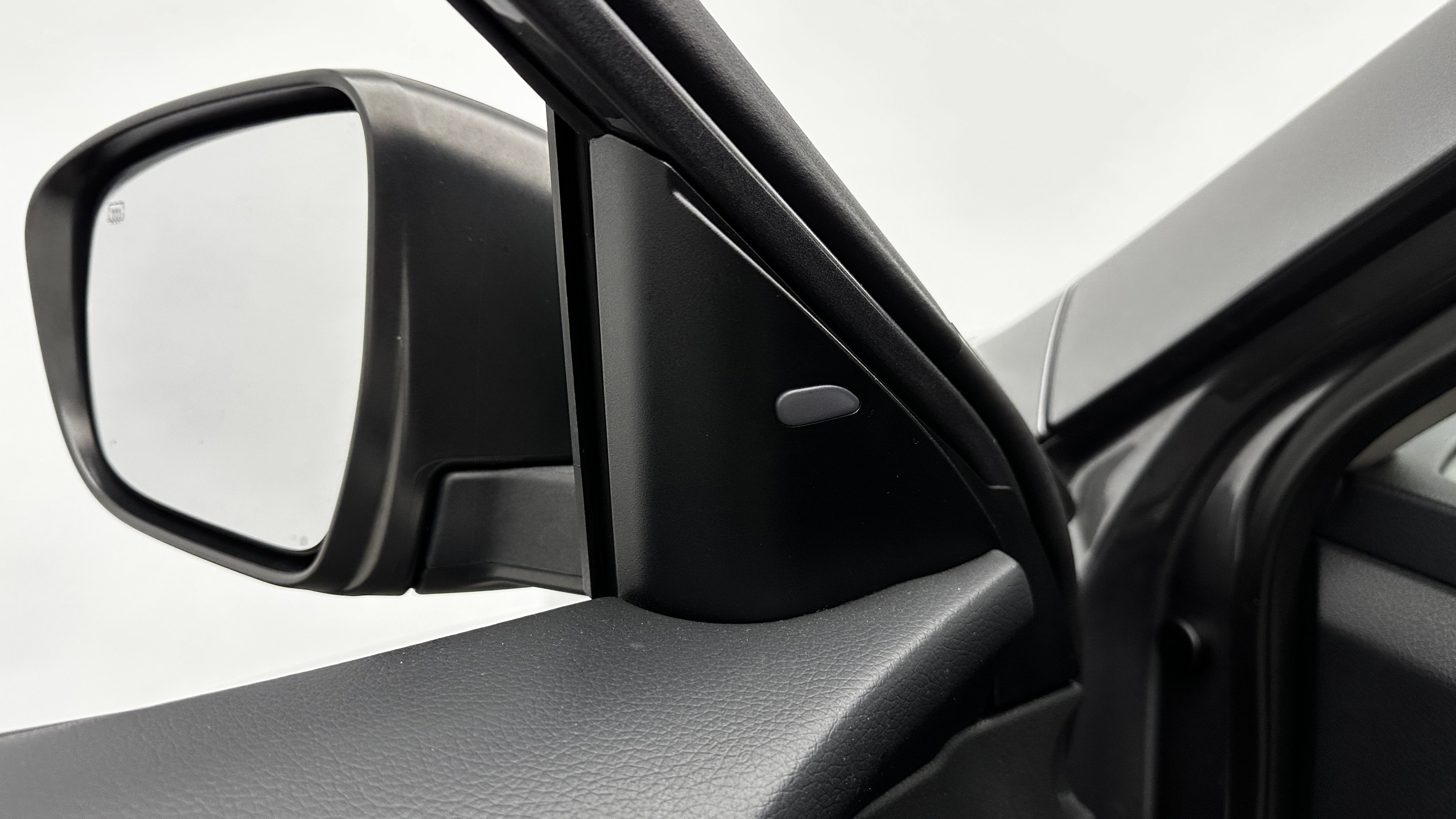 Used 2019 Nissan Rogue S w/ Special Edition Package image 14