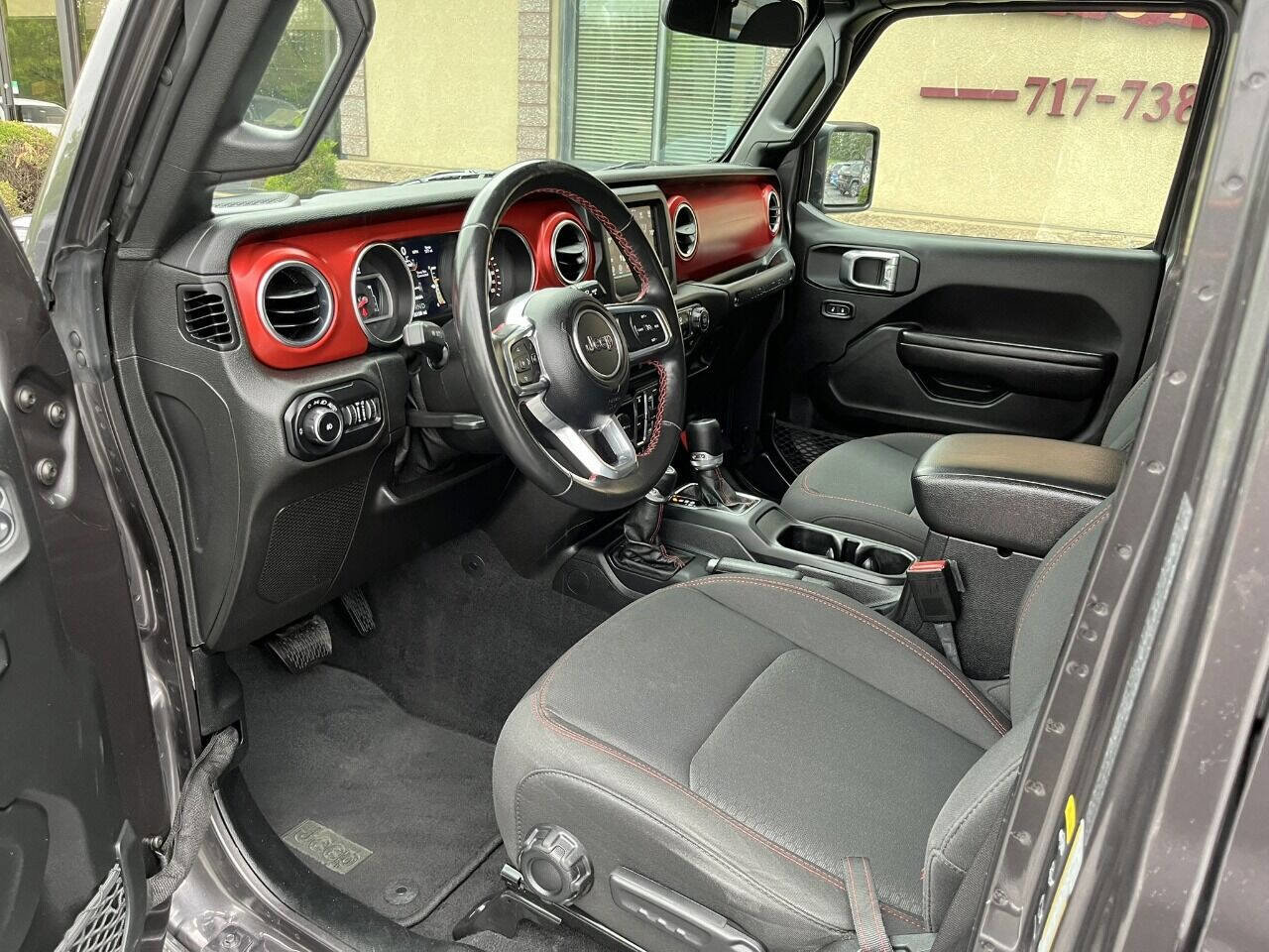 Used 2021 Jeep Wrangler Unlimited Rubicon image 8