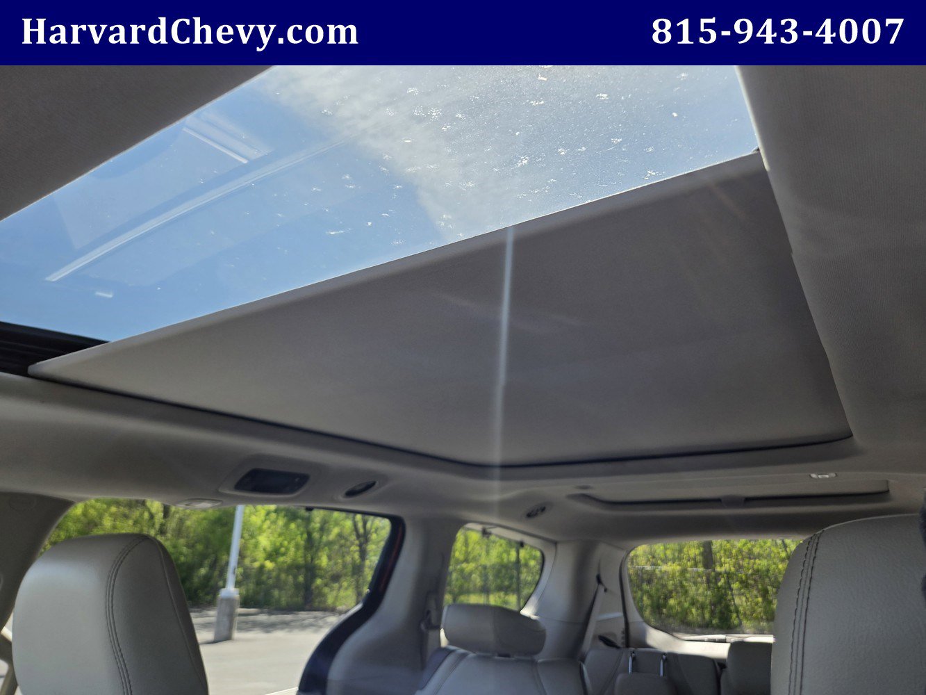 Used 2018 Chrysler Pacifica Touring-L Plus w/ Advanced Safetytec Group FWD image 19