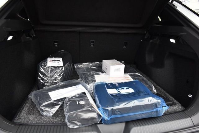 New 2026 Volkswagen ID.4 Pro image 24