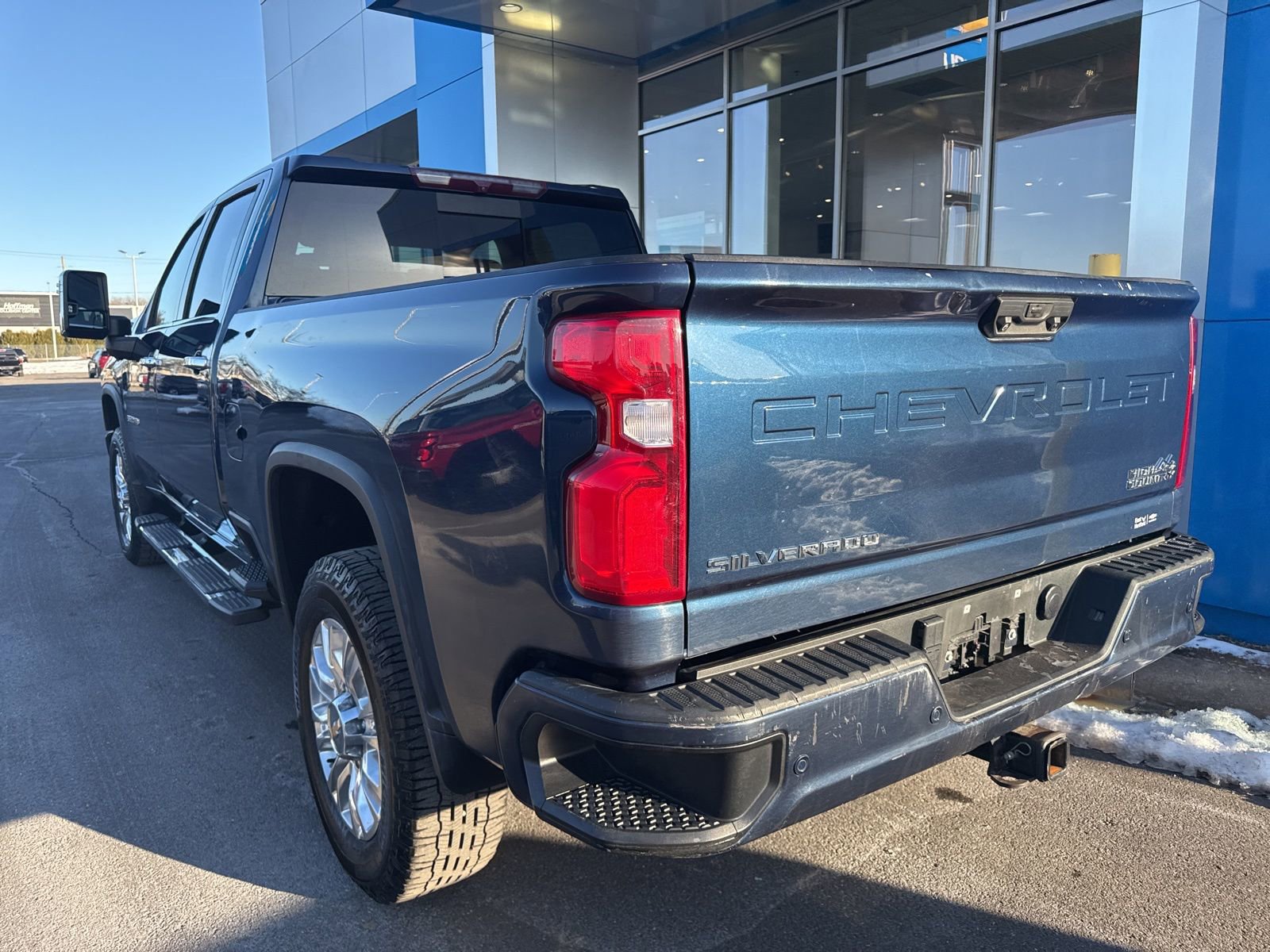 Used 2022 Chevrolet Silverado 3500 High Country image 8
