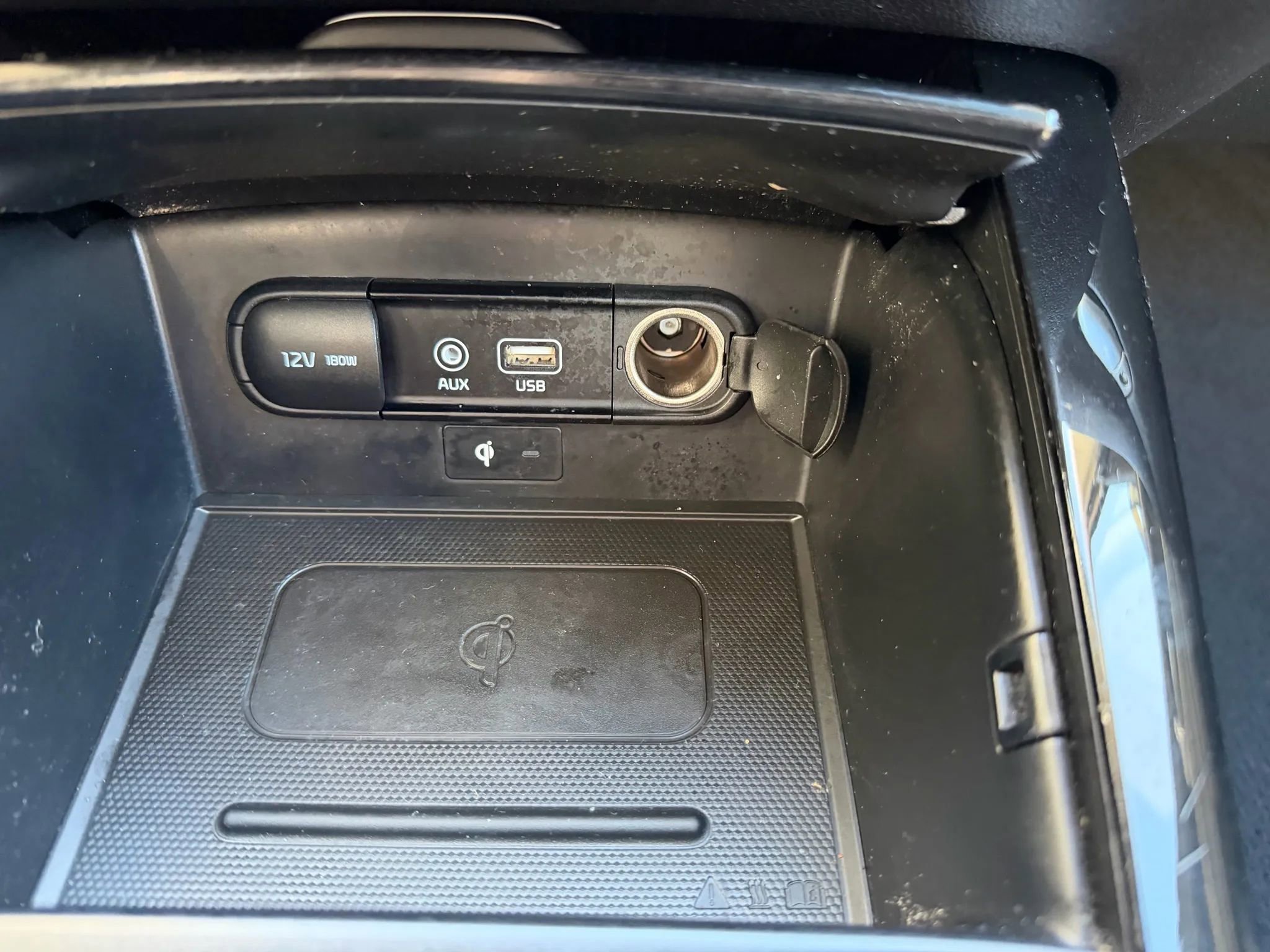 Used 2019 Kia Sorento SX image 21