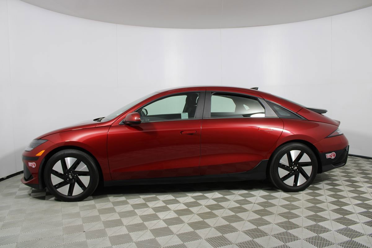 Used 2024 Hyundai Ioniq 6 SE RWD image 30