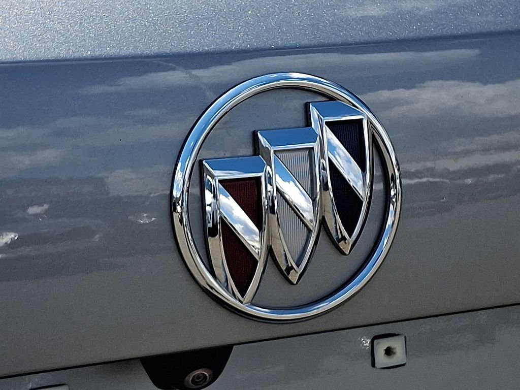 Used 2023 Buick Envision Essence w/ Technology Package I image 30