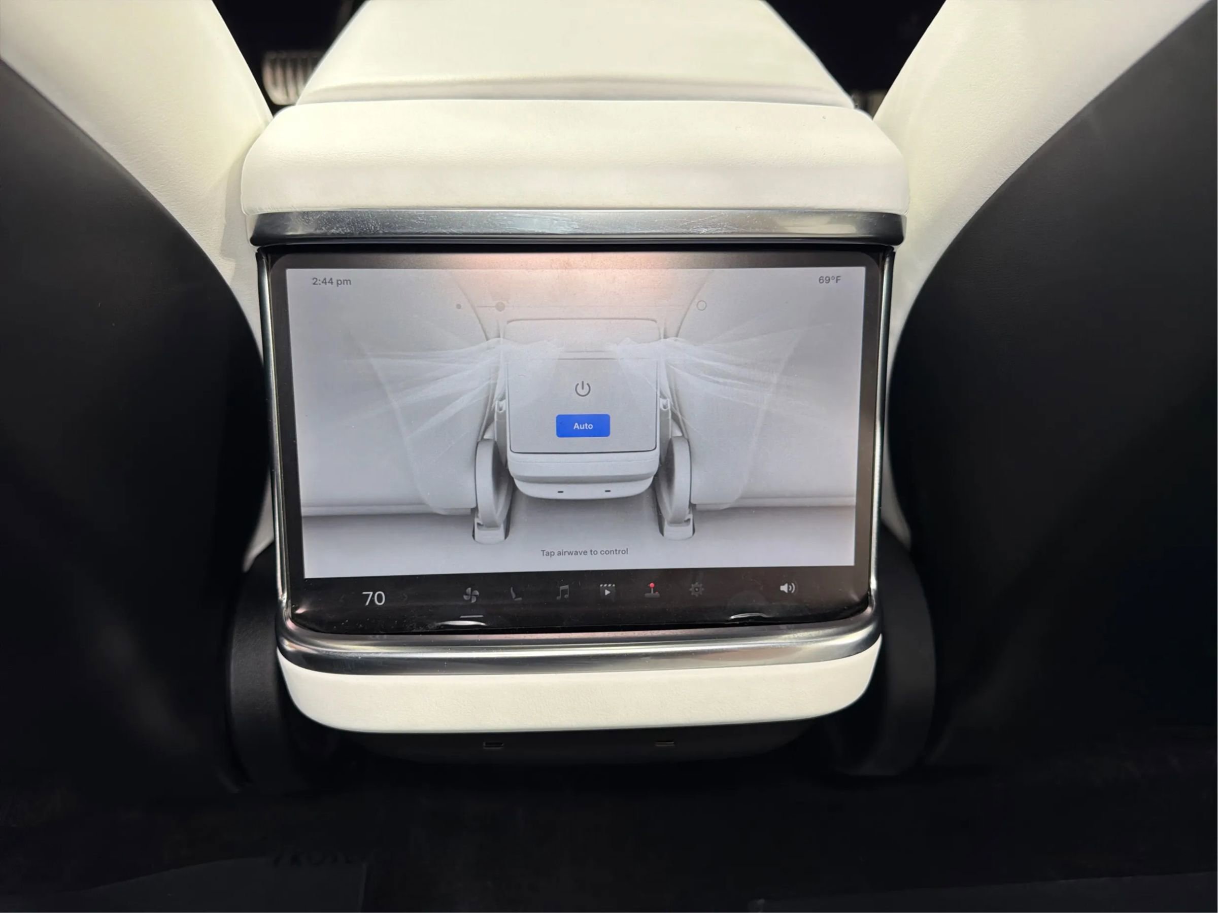 Used 2023 Tesla Model S Standard Range AWD/4WD image 17
