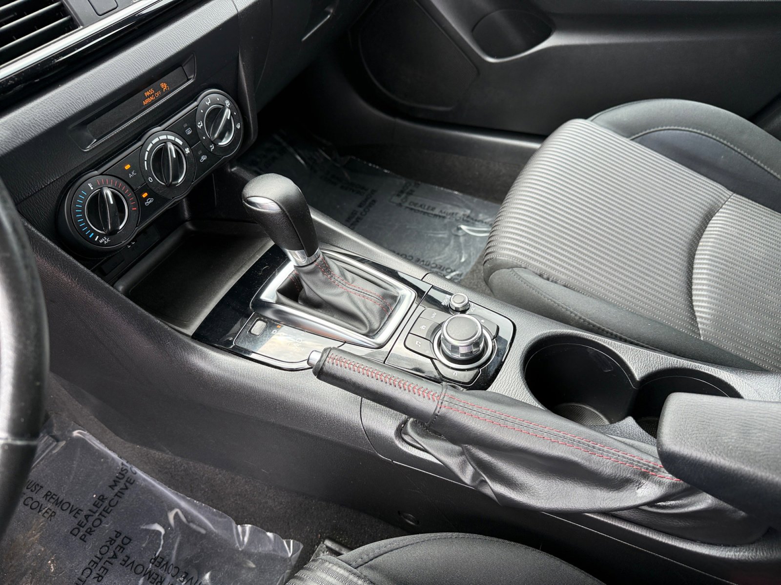 Used 2015 MAZDA MAZDA3 i Touring image 13