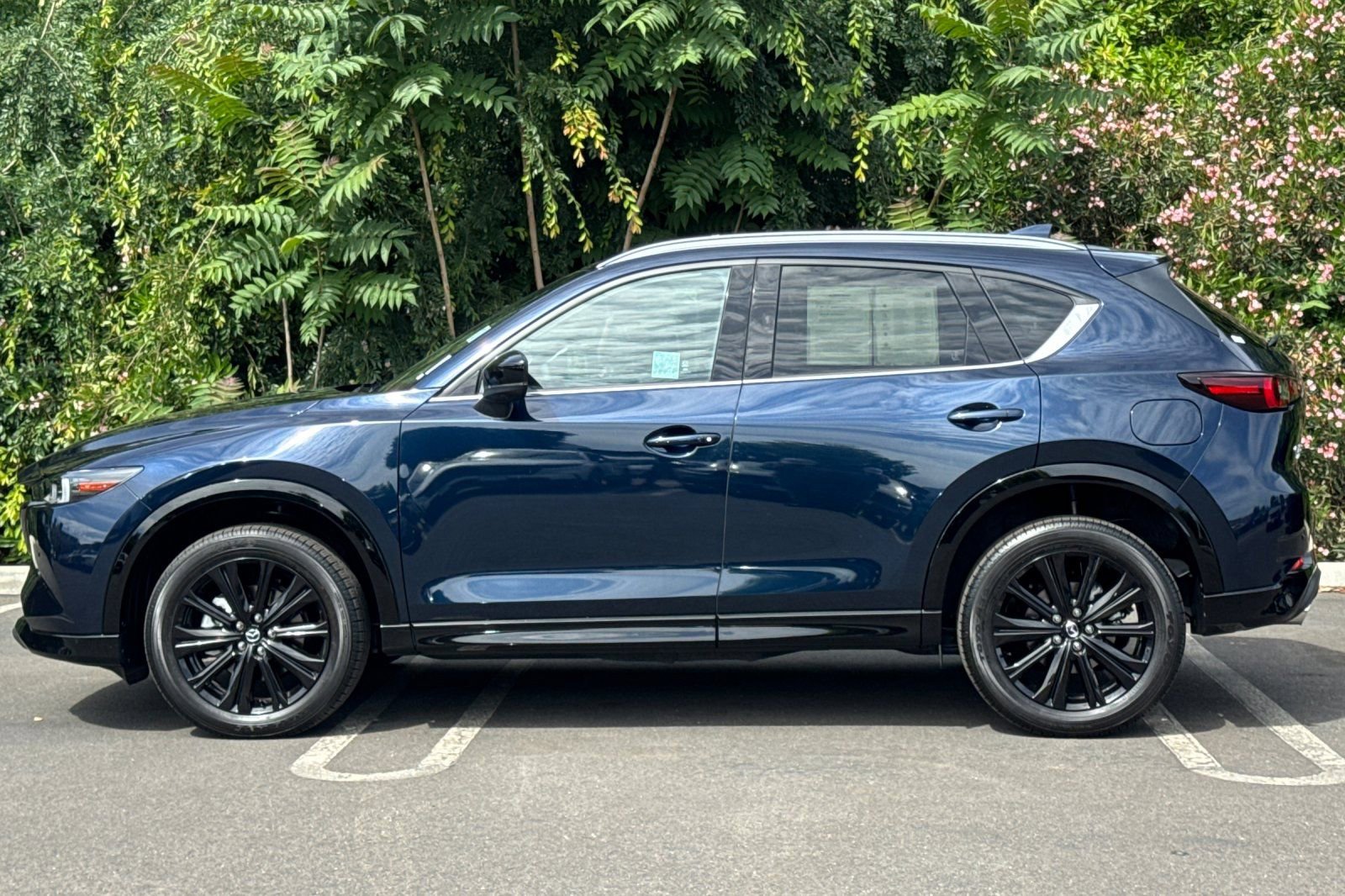 Certified 2025 MAZDA CX-5 2.5 Turbo w/ Premium Package AWD/4WD image 8