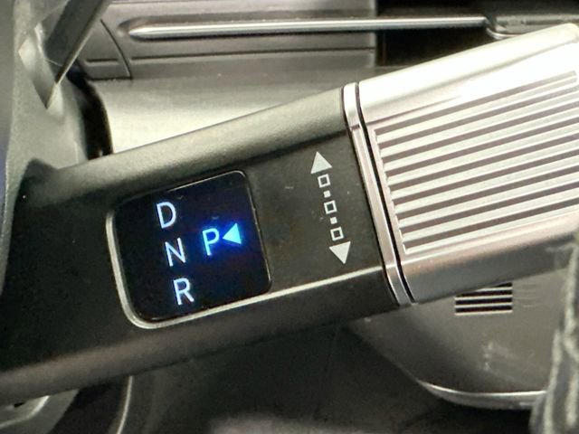 Used 2024 Hyundai Kona Limited AWD/4WD image 24