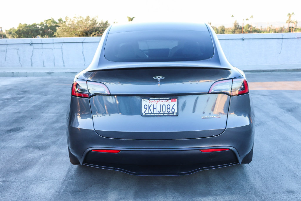 Used 2023 Tesla Model Y Performance AWD/4WD image 8