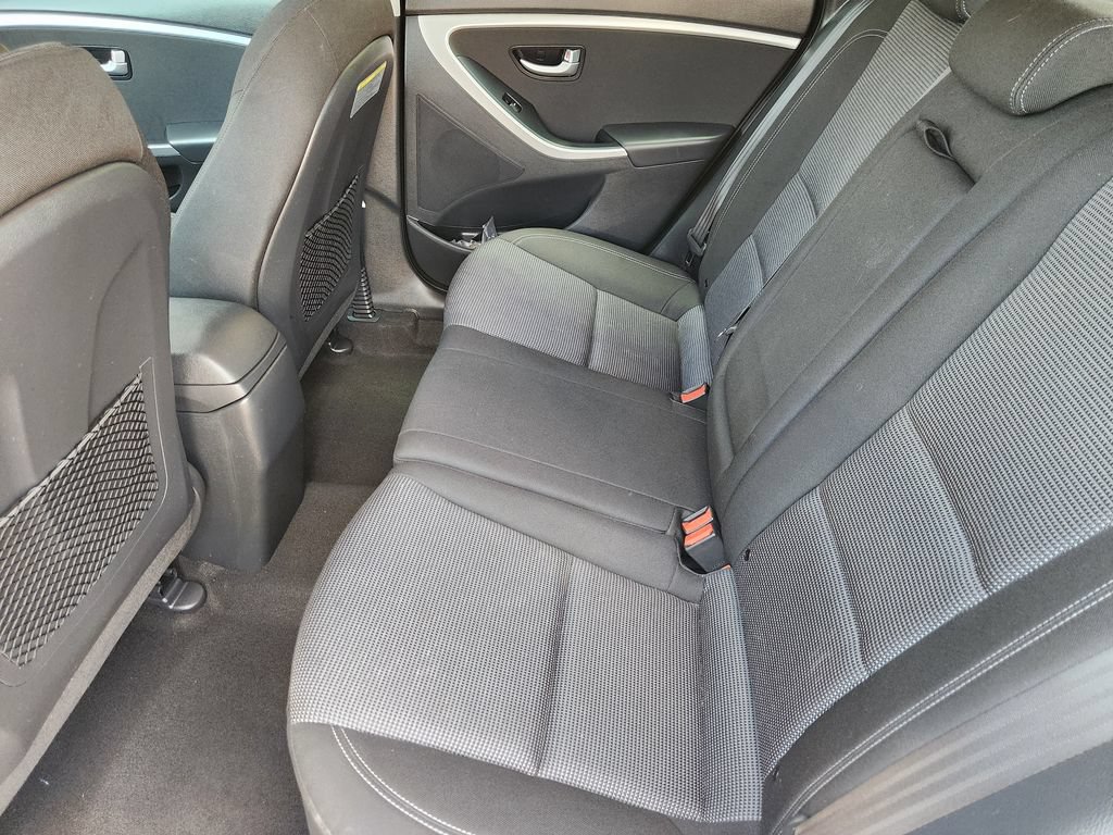 Used 2016 Hyundai Elantra GT FWD image 30
