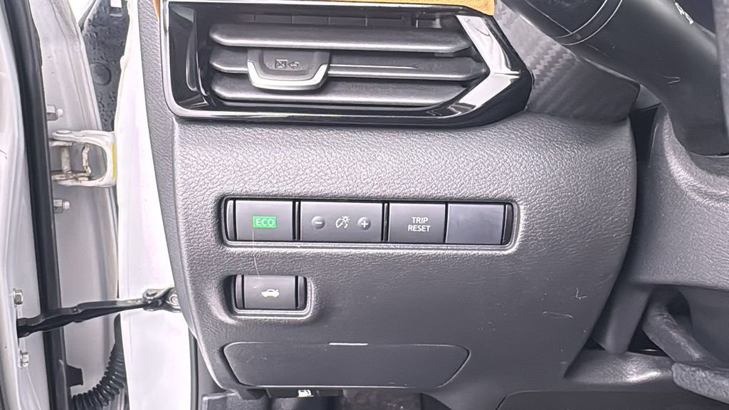 Used 2023 Nissan Sentra SV w/ SV Premium Package image 30