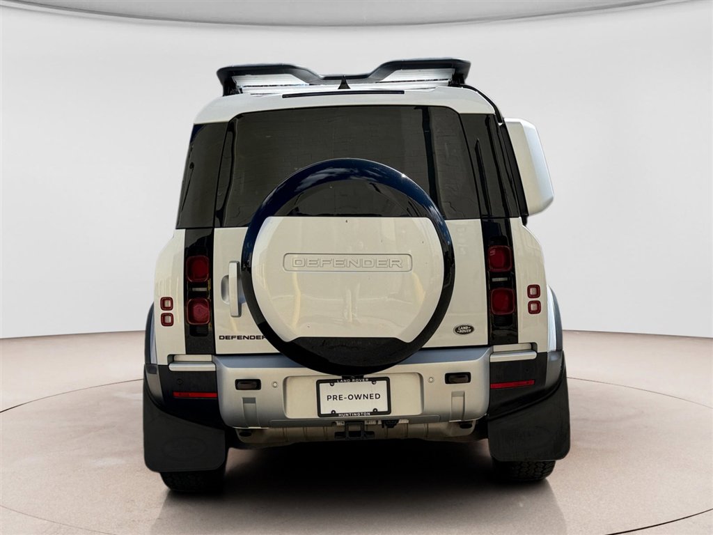 Used 2023 Land Rover Defender 90 S image 4