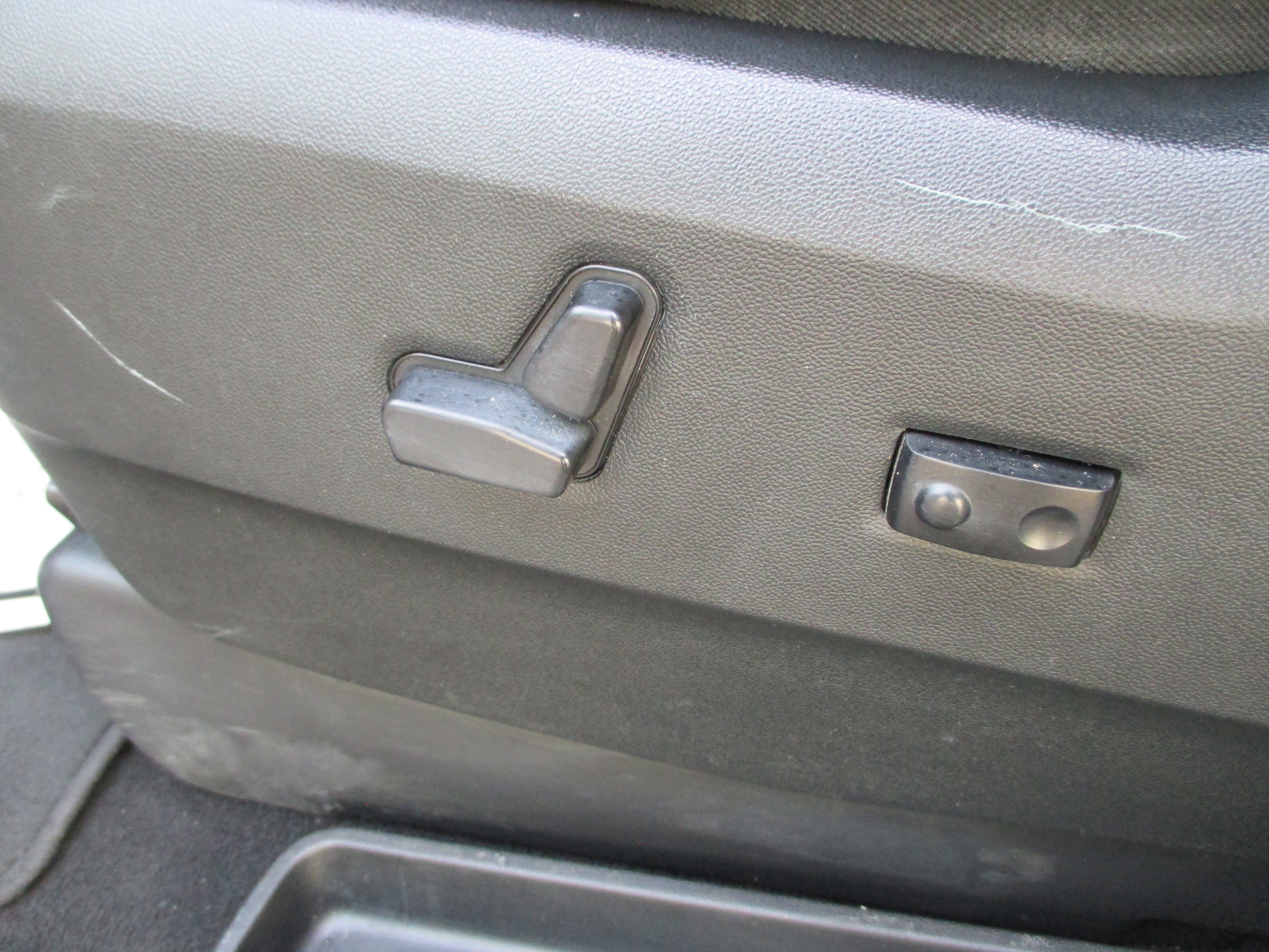 Used 2018 Dodge Grand Caravan SXT image 15