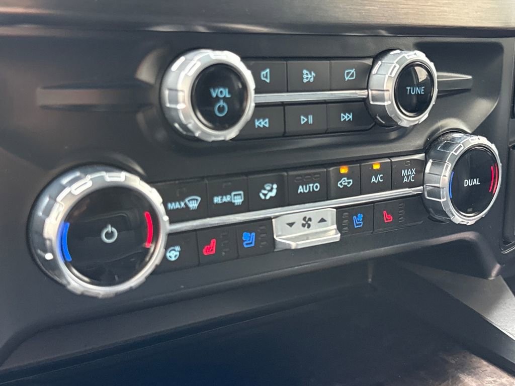 Used 2024 Ford F250 Lariat w/ Lariat Ultimate Package image 32