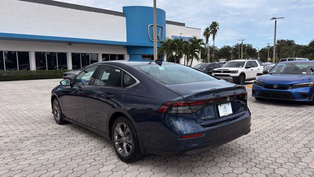 Certified 2023 Honda Accord EX image 11