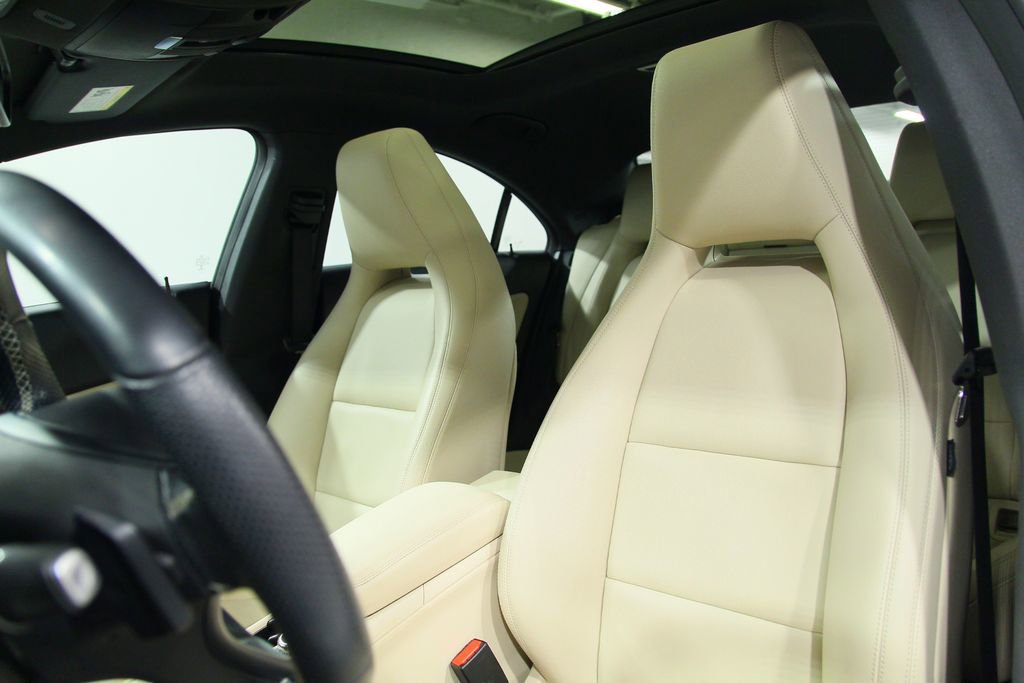 Used 2019 Mercedes-Benz CLA 250 4MATIC image 6