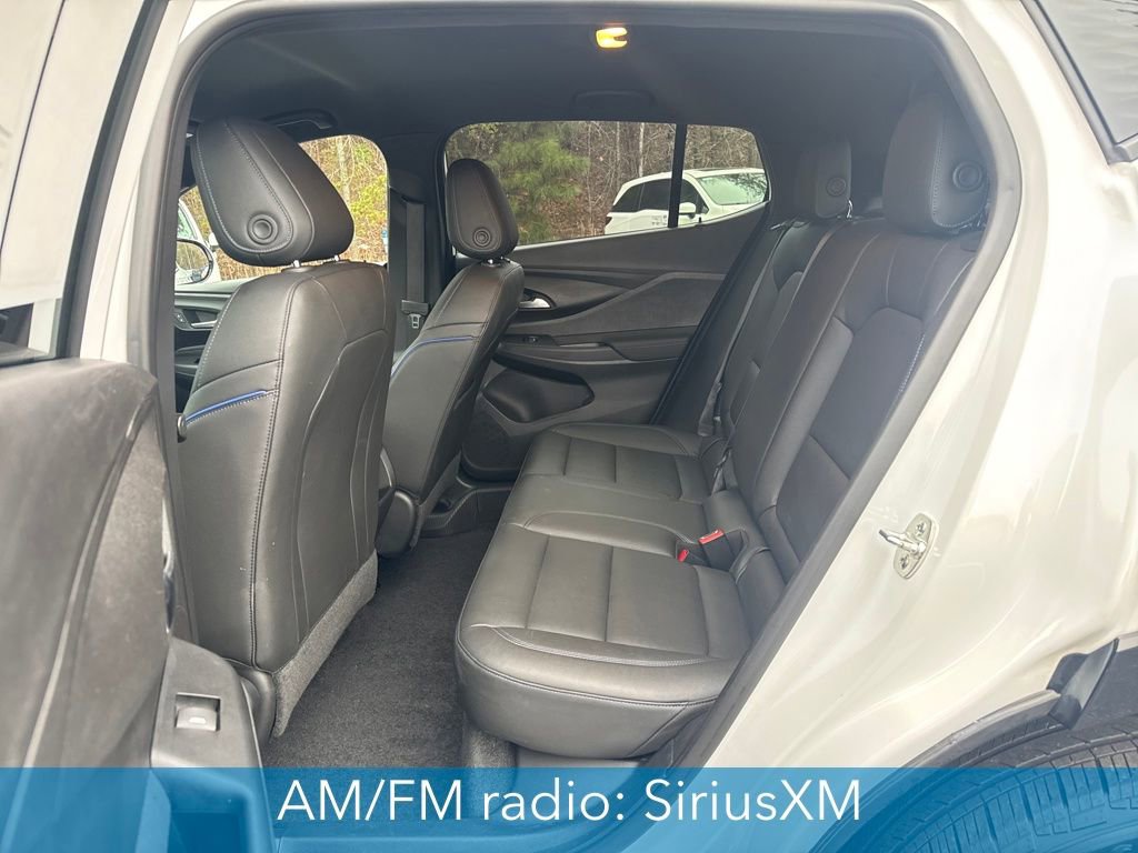 Used 2025 Buick Envista Sport Touring image 21