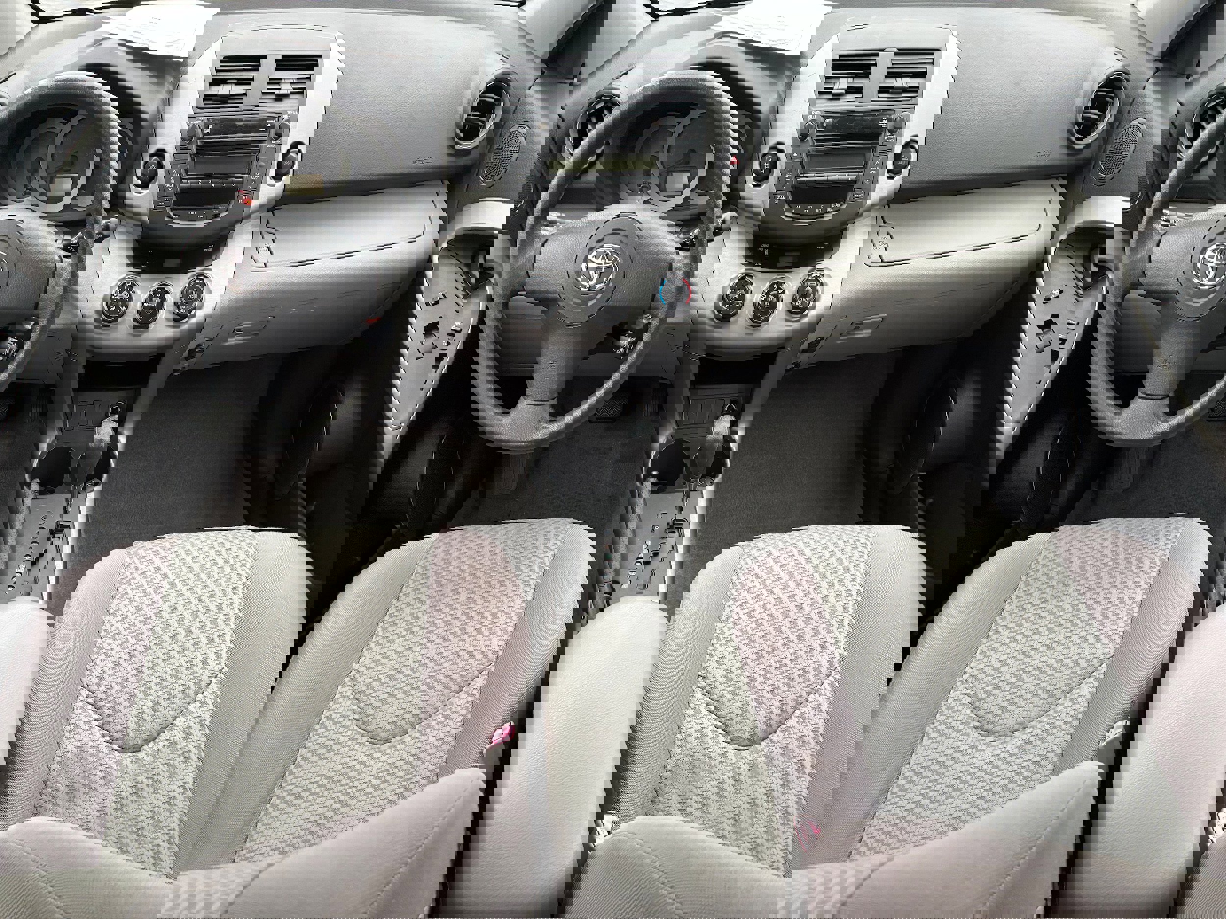 Used 2006 Toyota RAV4 4WD image 7