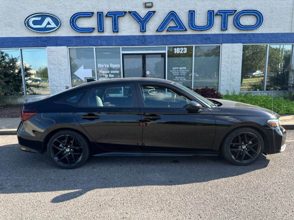 Used 2025 Honda Civic Sport image 3