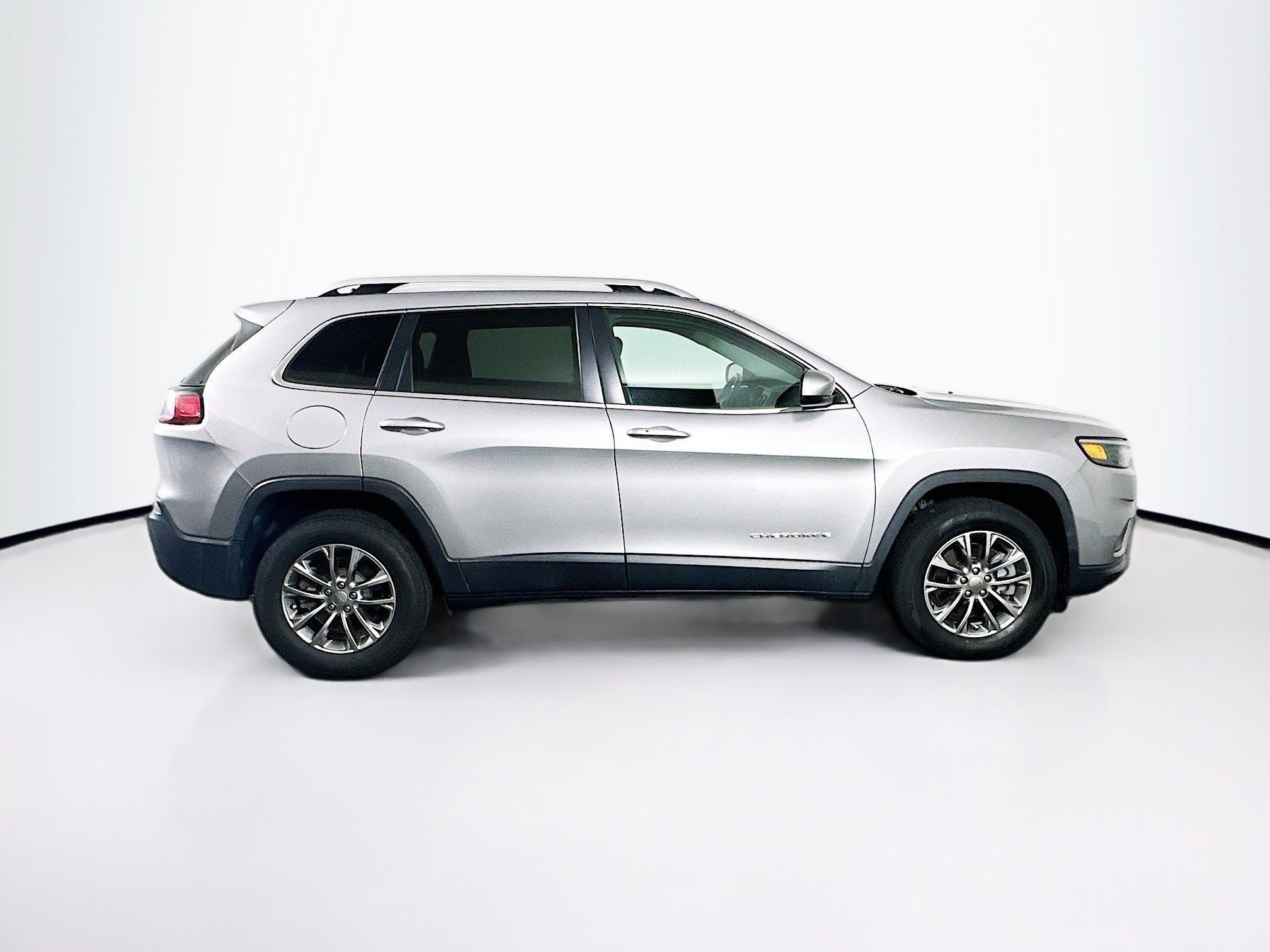Used 2020 Jeep Cherokee Latitude Plus AWD/4WD image 10