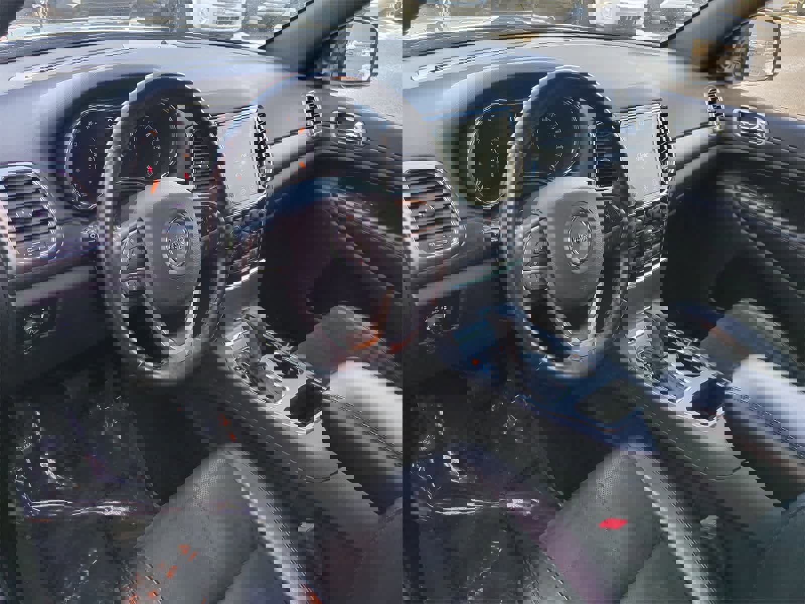 Used 2019 Jeep Grand Cherokee Altitude image 10