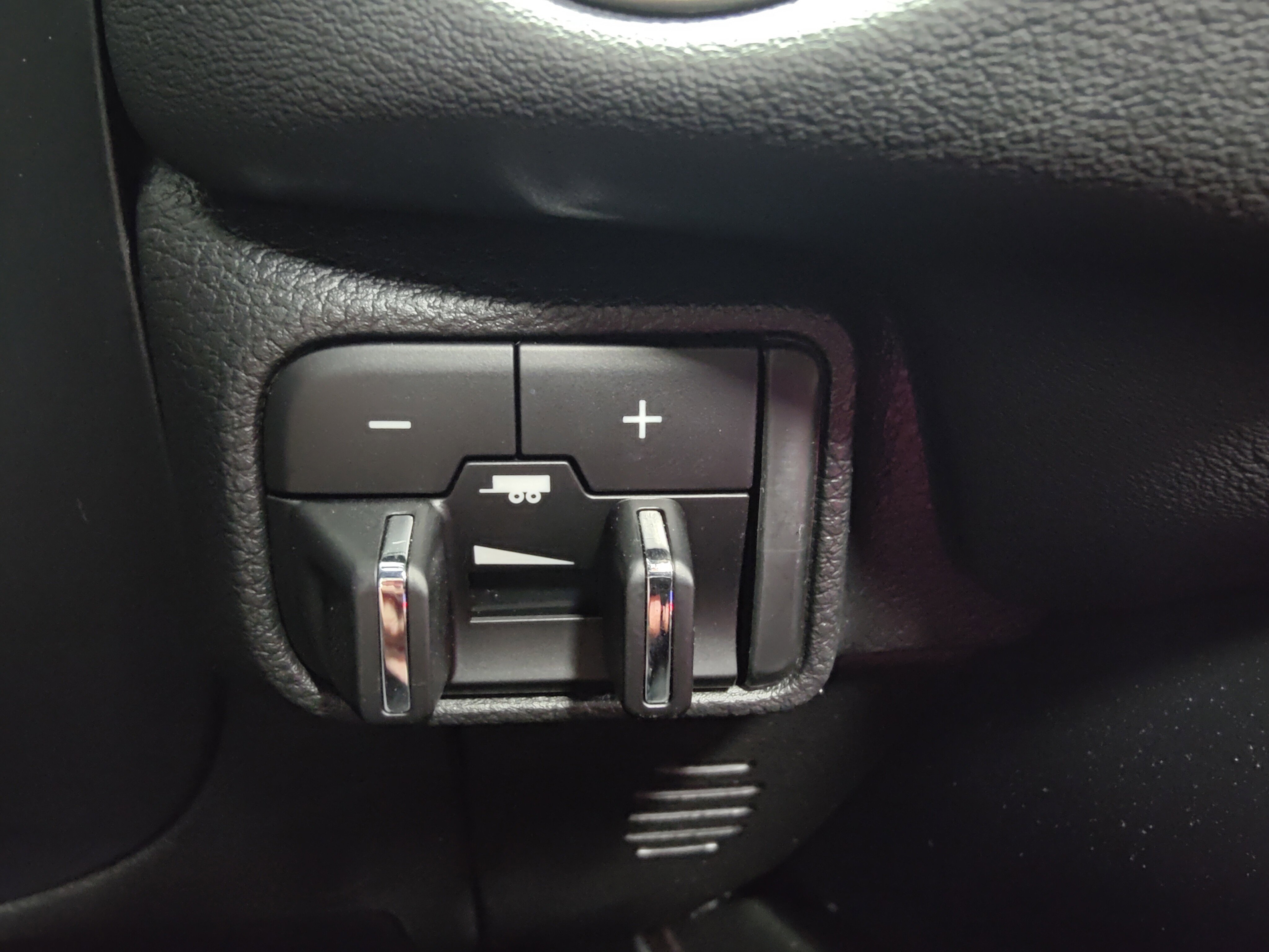 Used 2024 Dodge Durango Citadel image 30