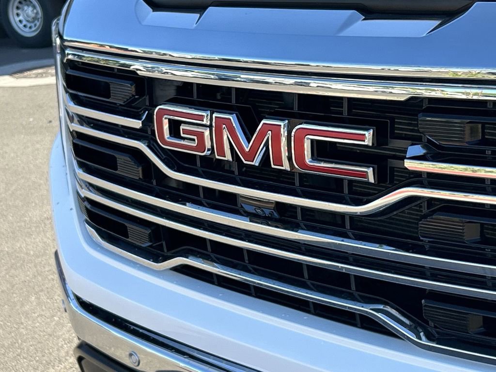 Used 2026 GMC Sierra 1500 SLT w/ SLT Premium Plus Package AWD/4WD image 30