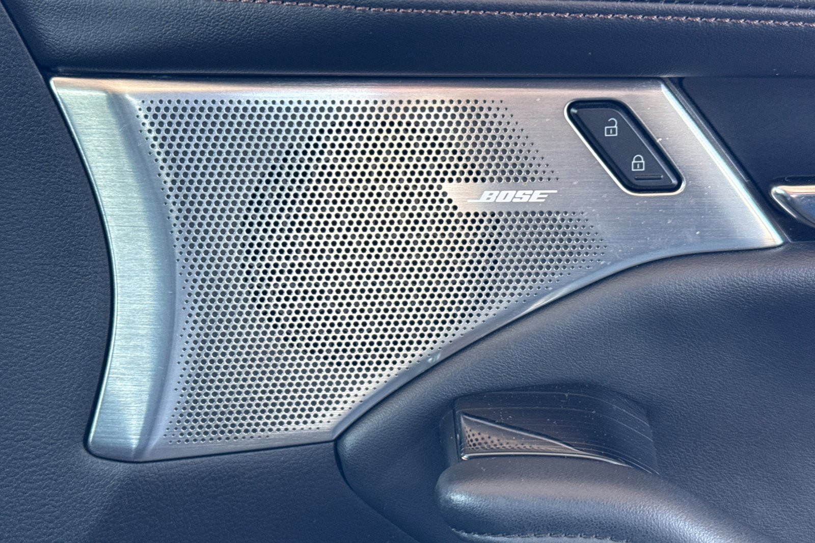 Used 2020 MAZDA MAZDA3 Preferred 4D Hatchback image 21